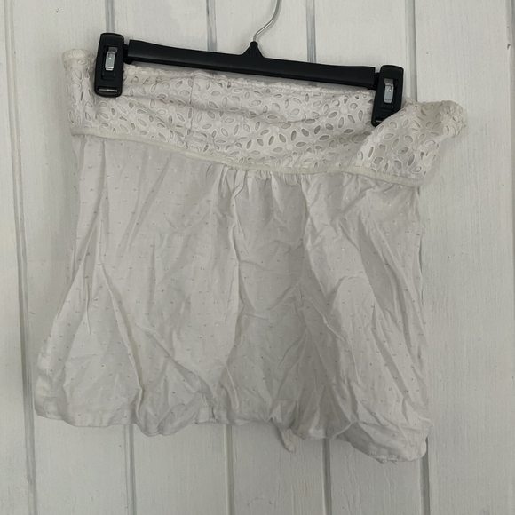 White Eyelet - Picture 2 of 2